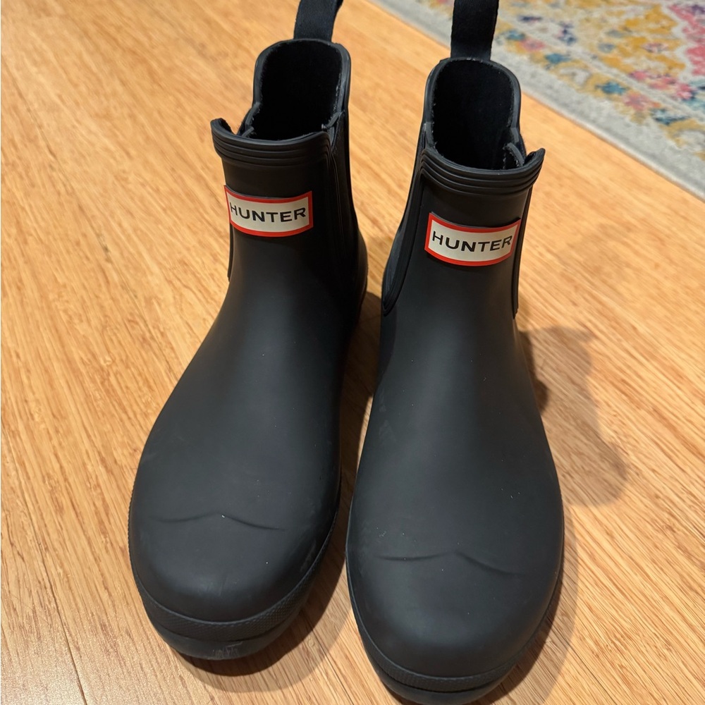 Hunter Rain Boots – Women’s Size 9 (Black)